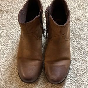 Teva Women’s Booties, Brown, size 9